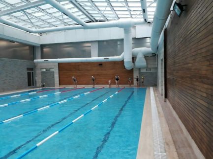 BEYLİKDÜZÜ YÜZME HAVUZU